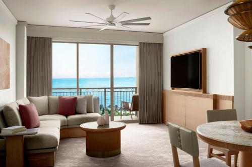 One-Bedroom Residential Suite with Oceanfront