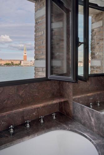 Suite with St. Mark View