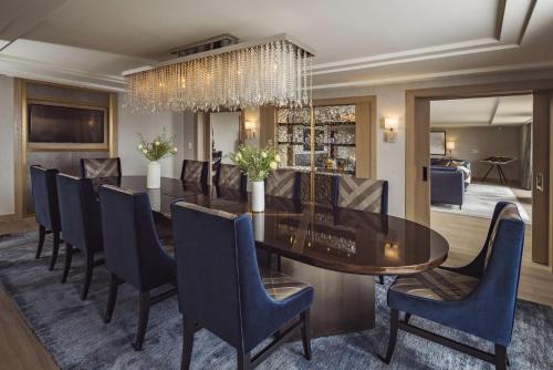 L'Ermitage Suite