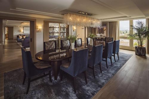 L'Ermitage Suite