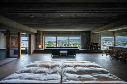 Grand Suite Room