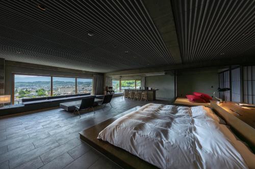 Grand Suite Room