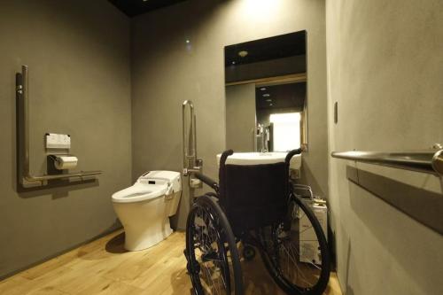 Universal Small Room Annex