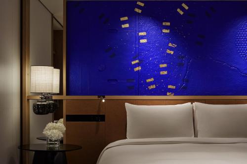 Premium King Room