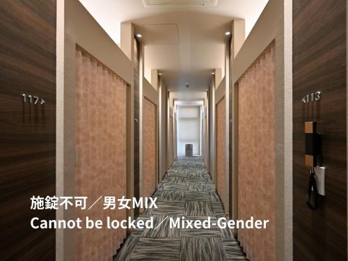Single Bed in Mixed Dormitory Room