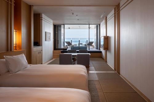 Deluxe Twin Room with Tatami Area and Open-Air Bath - Ocean View