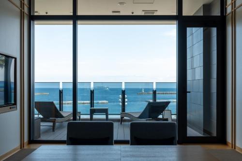 Deluxe Twin Room with Tatami Area View Bath - Ocean View