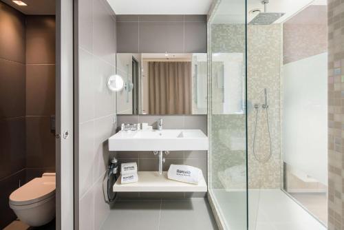 Deluxe Double Room with Extra Bed