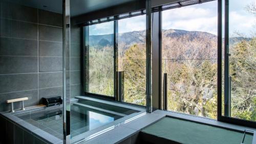 Stylish Premium Suite with Hot Spring Bath 