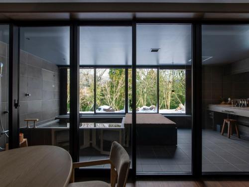 Luxury Suite with Hot Spring Bath