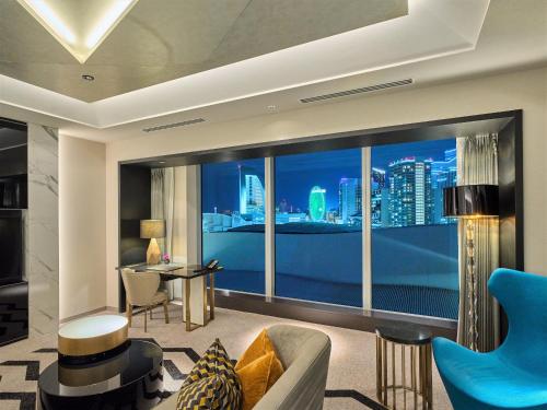 Premium Suite Twin