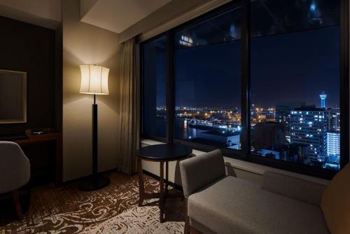 Twin Room with Two Twin Beds and Club Access