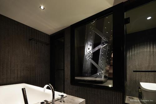 Park Corner Suite