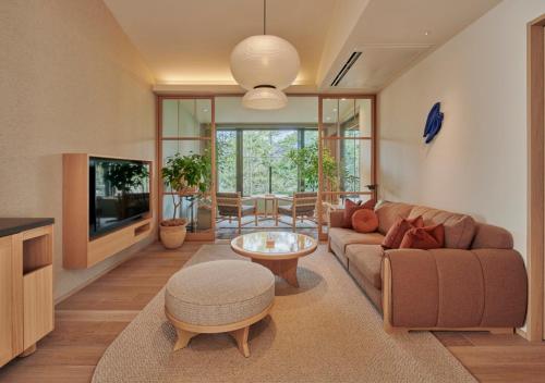 Precious Suite