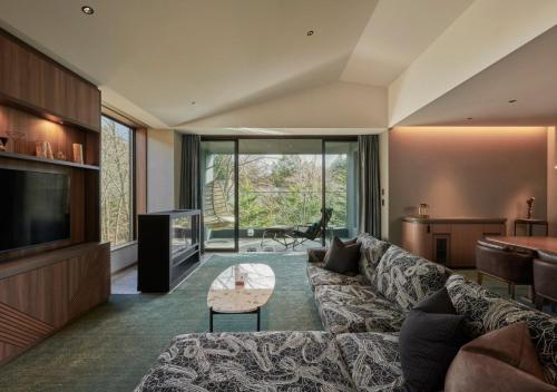Fufu Luxury Premium Suite