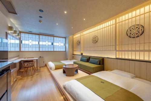 Junior Deluxe with Private Bathroom