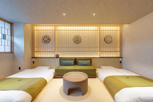 Junior Deluxe with Private Bathroom