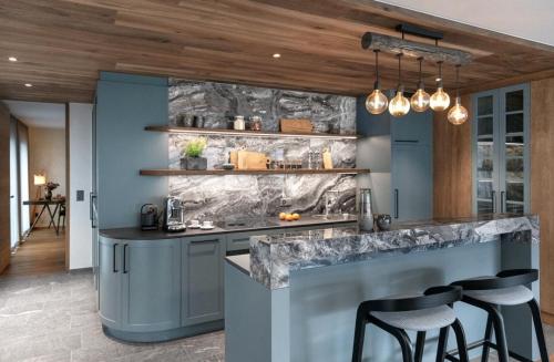 Suite One-Bedroom Mountain Loft