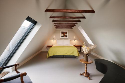 Apartment - Split Level
