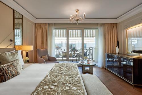 Prestige Room - Patio View