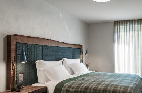 Suite Three-Bedroom Mountain Loft