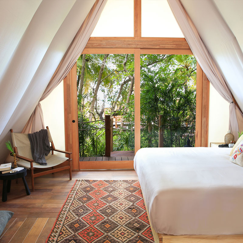 Lagoon Breeze Room