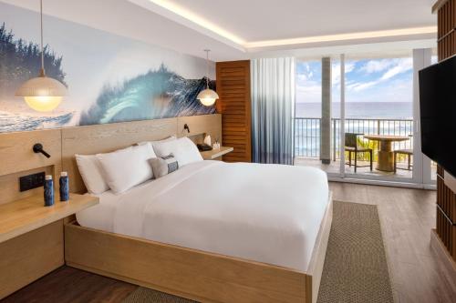 Club Access - Ali'i Suite