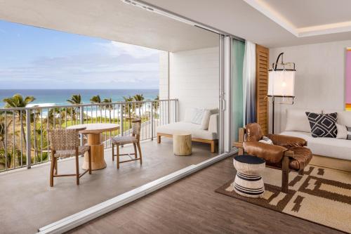 Club Access - Ali'i Suite