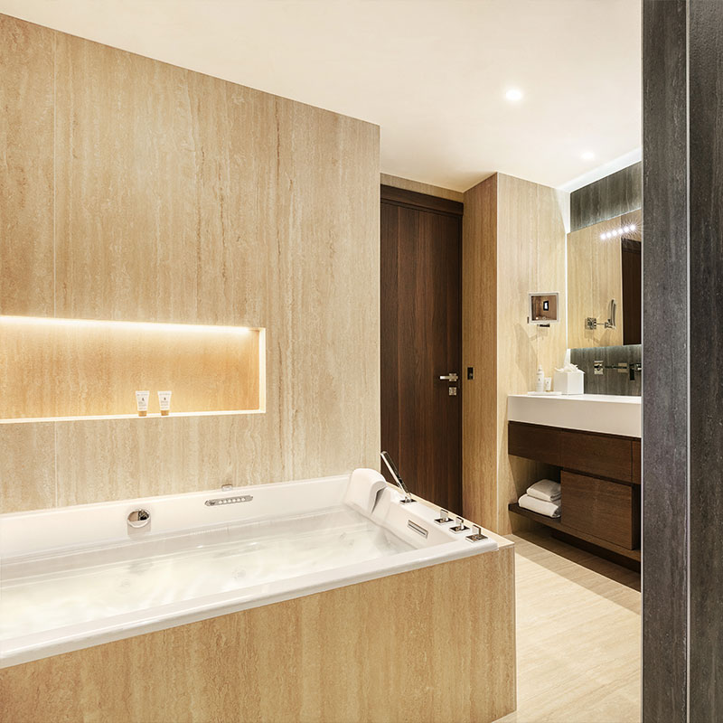 Riviera Suite