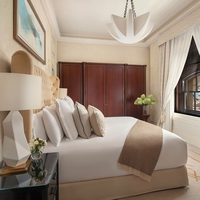 Corner Suite