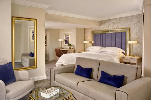 Junior King Suite with City View