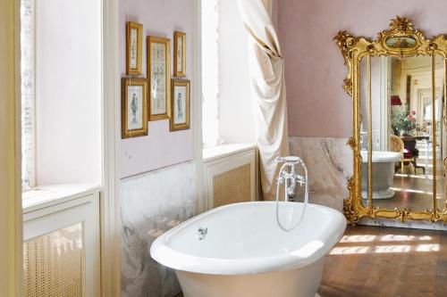 Deluxe Junior Suite