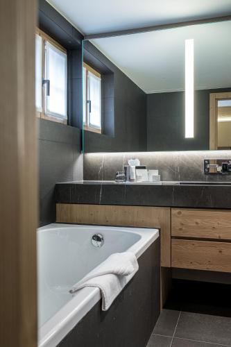 Junior Suite With Mountain View
