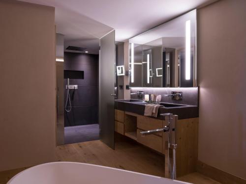Junior Suite With Mountain View