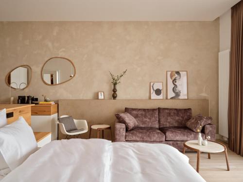 Deluxe Double Room with Balcony and Sea View