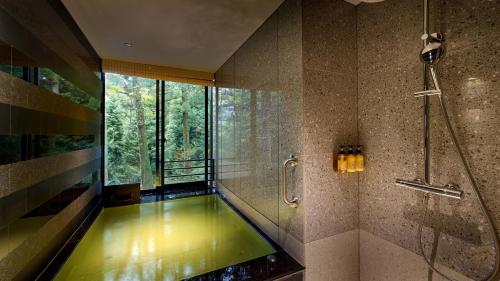 Stylish Suite Twin with Hot Spring Bath 