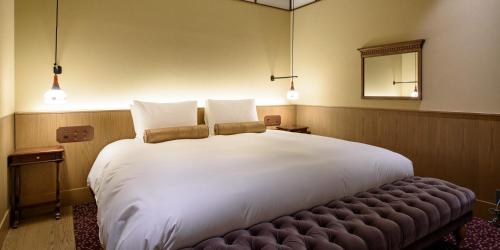 Stylish Suite King with Hot Spring Bath