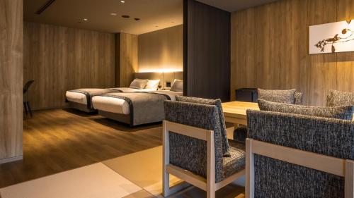 Quadruple Room with Terrace (2-4 people)