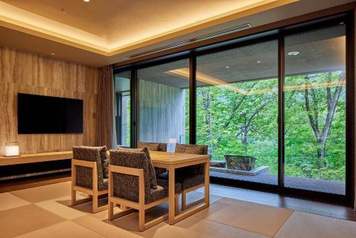 Quadruple Room with Terrace (2-4 people)