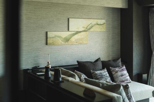 East Wing-Twin Room with Open-Air Bath Western Style /  Japanses Dinner Entry 19:00～20:00