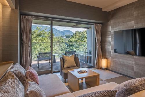 East Wing-Twin Room with Open-Air Bath Japanese Style /  Japanses Dinner Entry 17:00～18:00