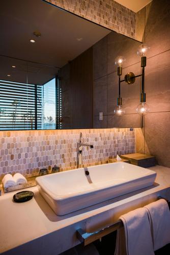 Double Room with Marina View - Upper Floor