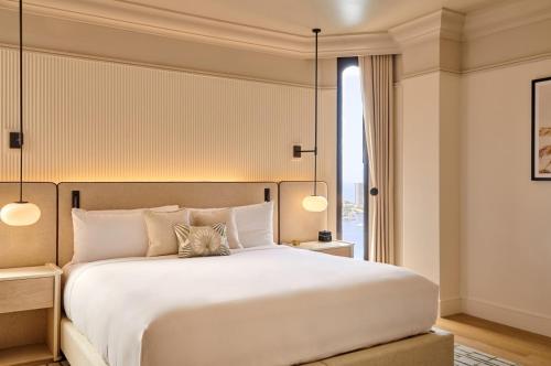 Partial Ocean View One Bedroom Suite