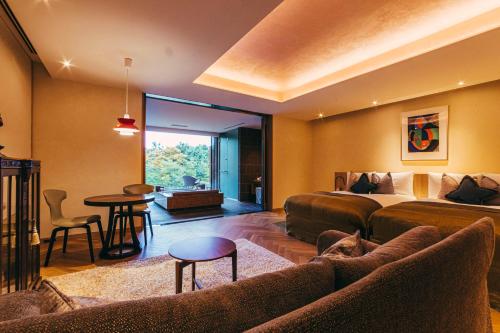 2F Deluxe Twin Room 