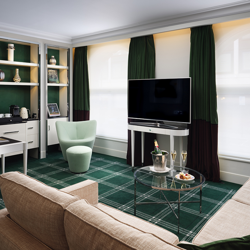 Deluxe Suite