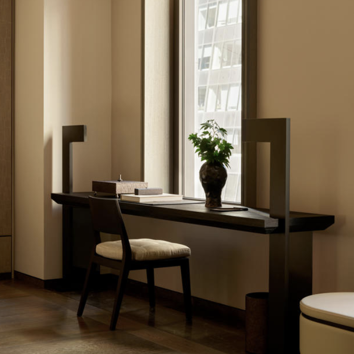 Grand Suite 57th Street King