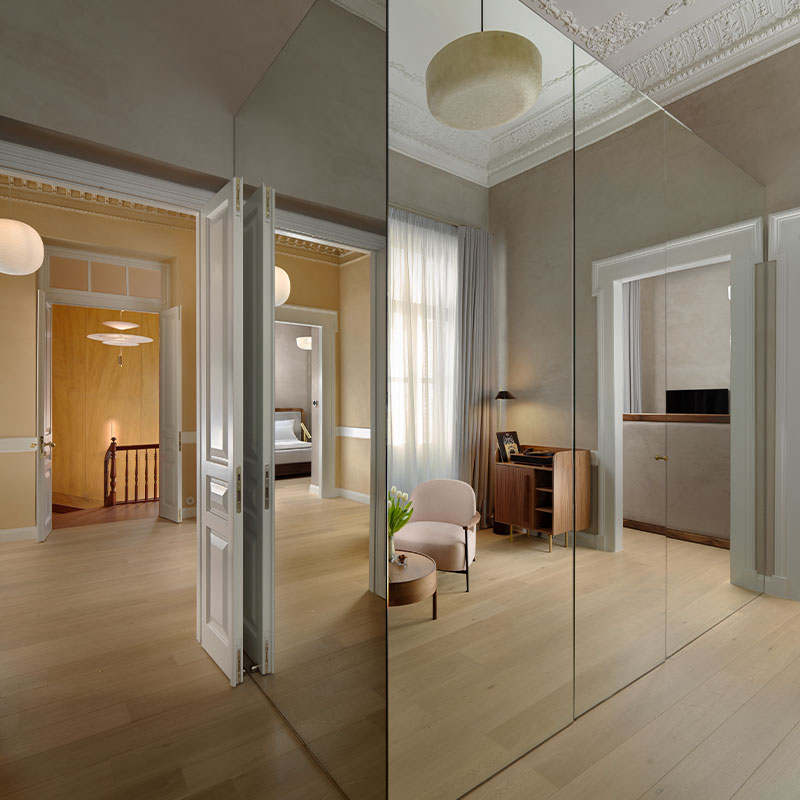 Echo Suite with Balcony 