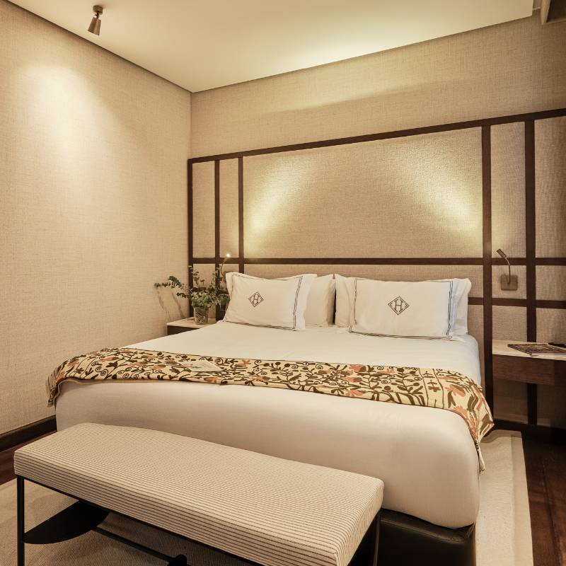 Dreamer's Double Room - 1 King Bed