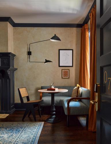 Superior King Room 
