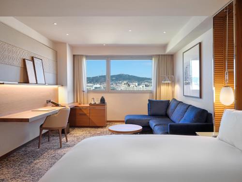 Classic King Room with City View